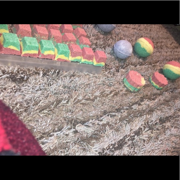 Bath bombs! Good Christmas presents